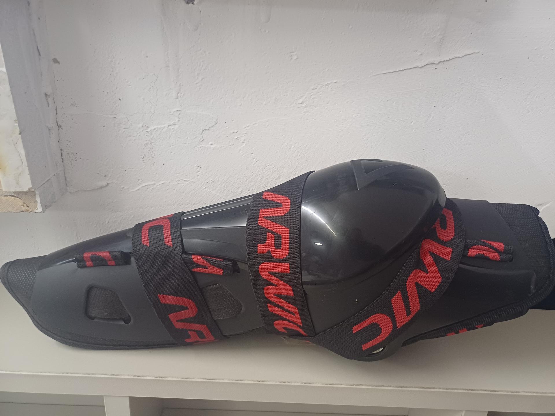 MOTORSİKLET - BİSİKLET DİZLİK