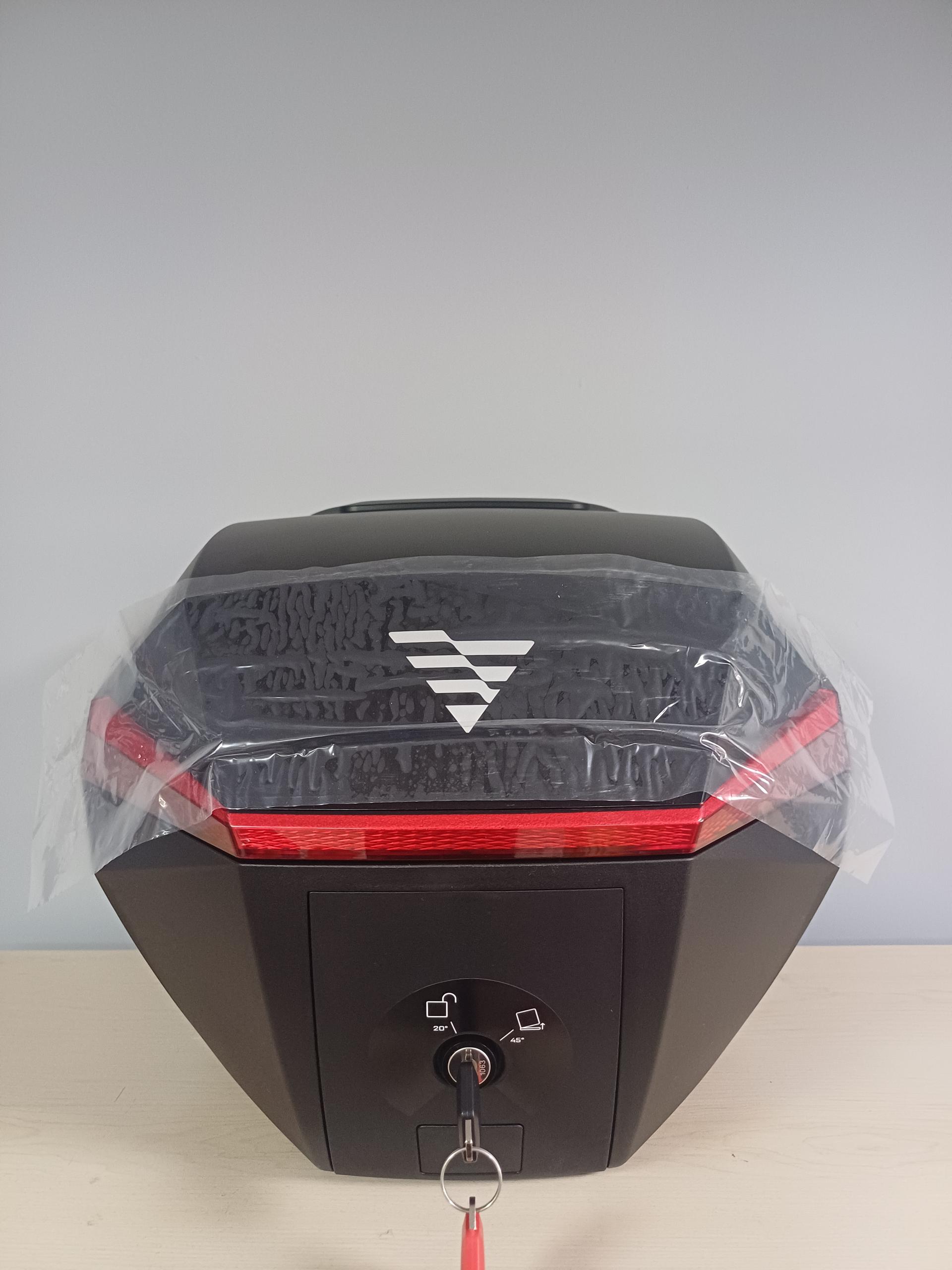 VOGE SR1 - SR3 UYUMLU 37 LT. BAGAJ ÇANTASI